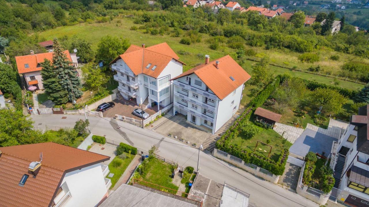Big 4 Bedroom With Private Parking *